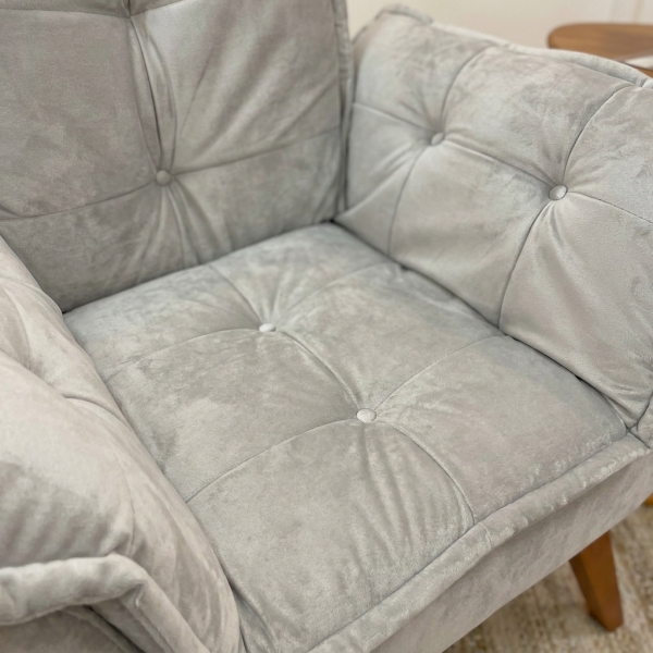 Poltrona Decorativa Opala com Molas e Espuma D28 - Jolie Cinza